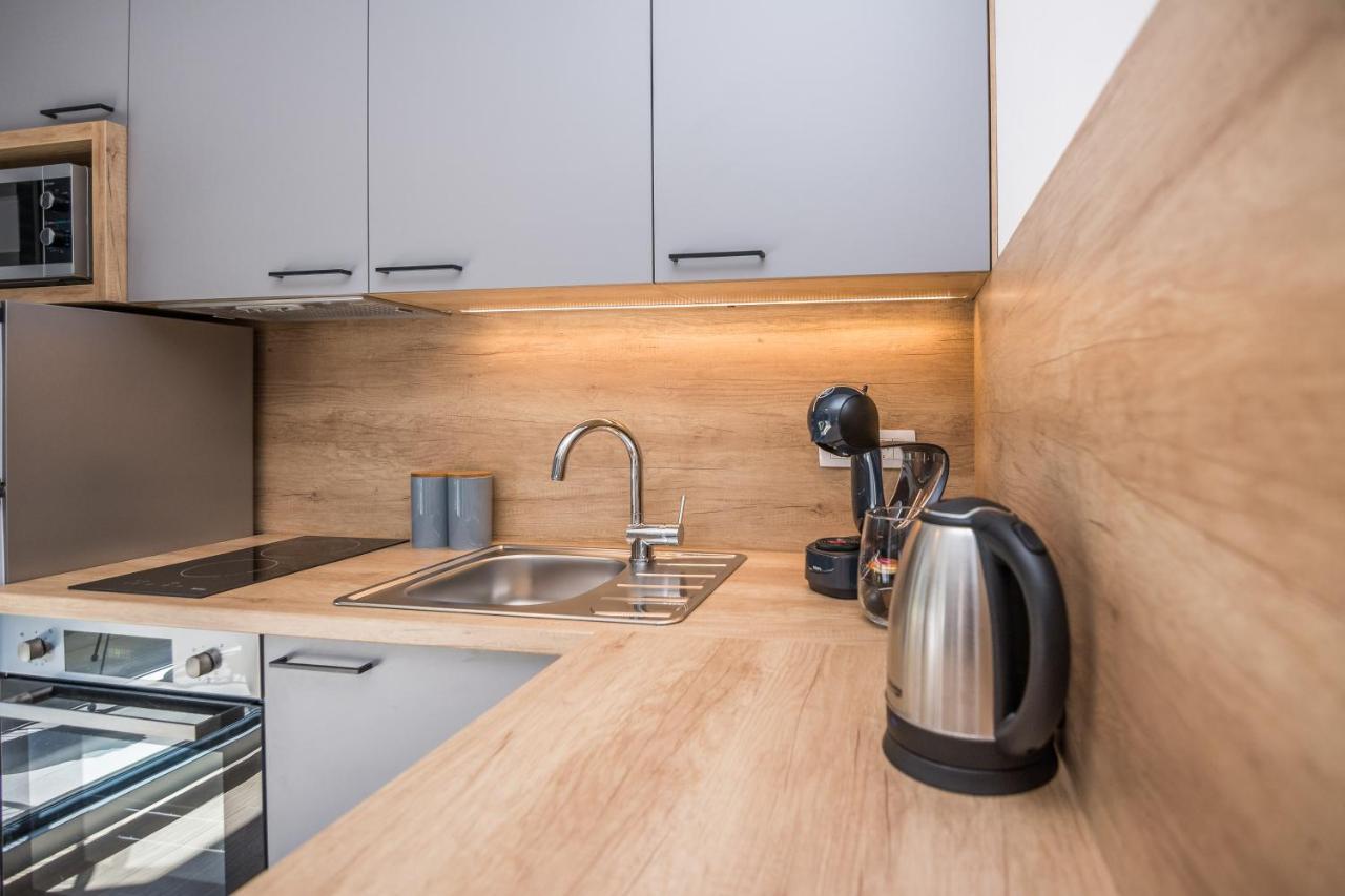 Apartments Maella ザダル エクステリア 写真